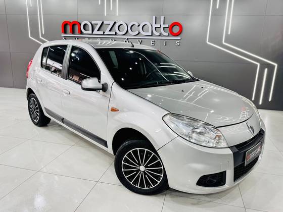 RENAULT SANDERO 1.6 PRIVILÉGE 16V FLEX 4P AUTOMÁTICO